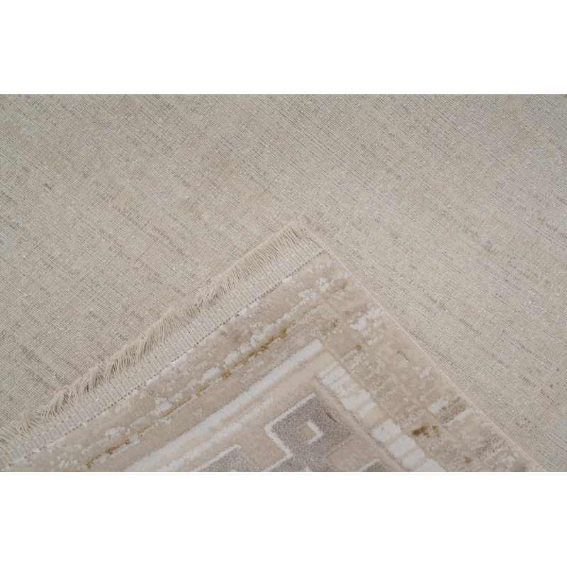 Tapis beige classique 5 x 7 avec des détails grecs indémodables