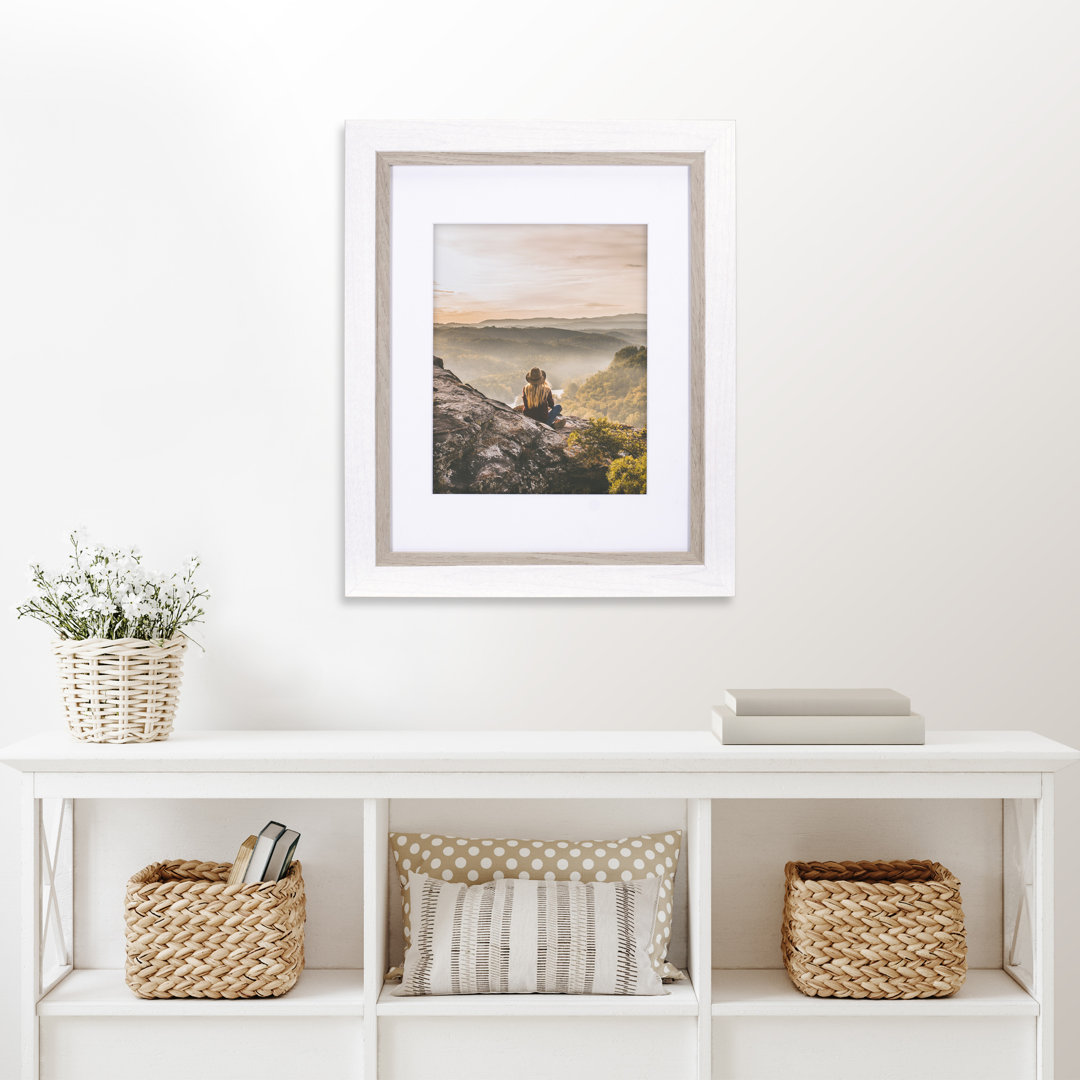 WHITE W/BROWN INNER Malden Photo 