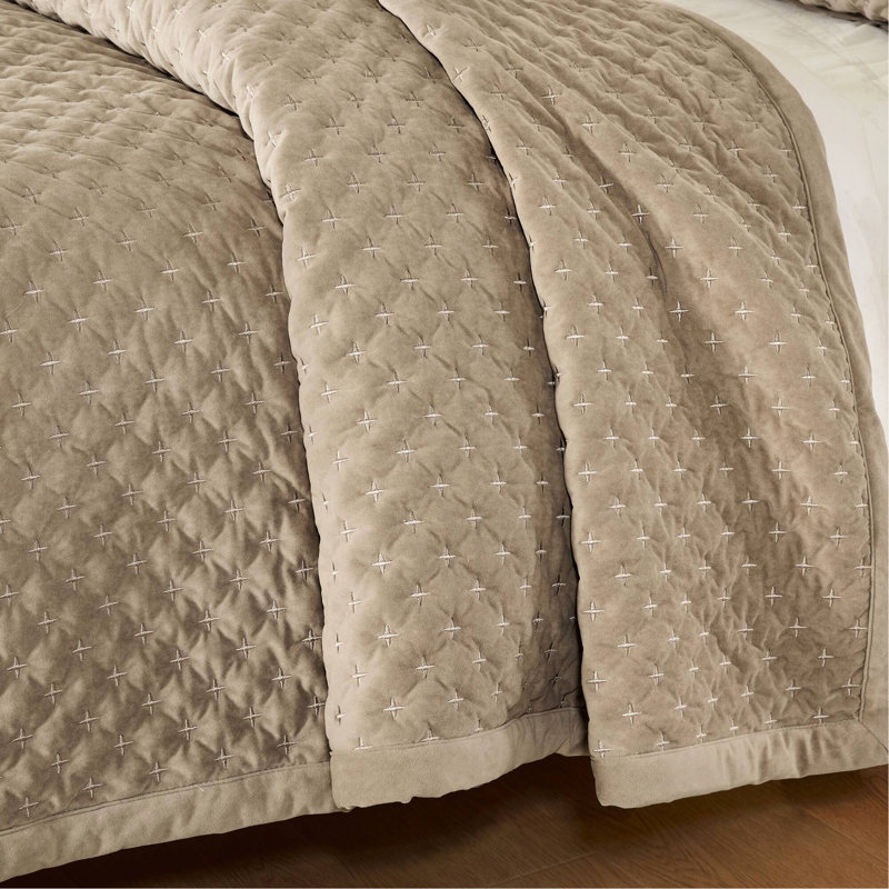 Ensemble de mini-couvre-lit 3 pièces grand velours taupe, Taupe, Couvre-lit grand et 2 taies standard