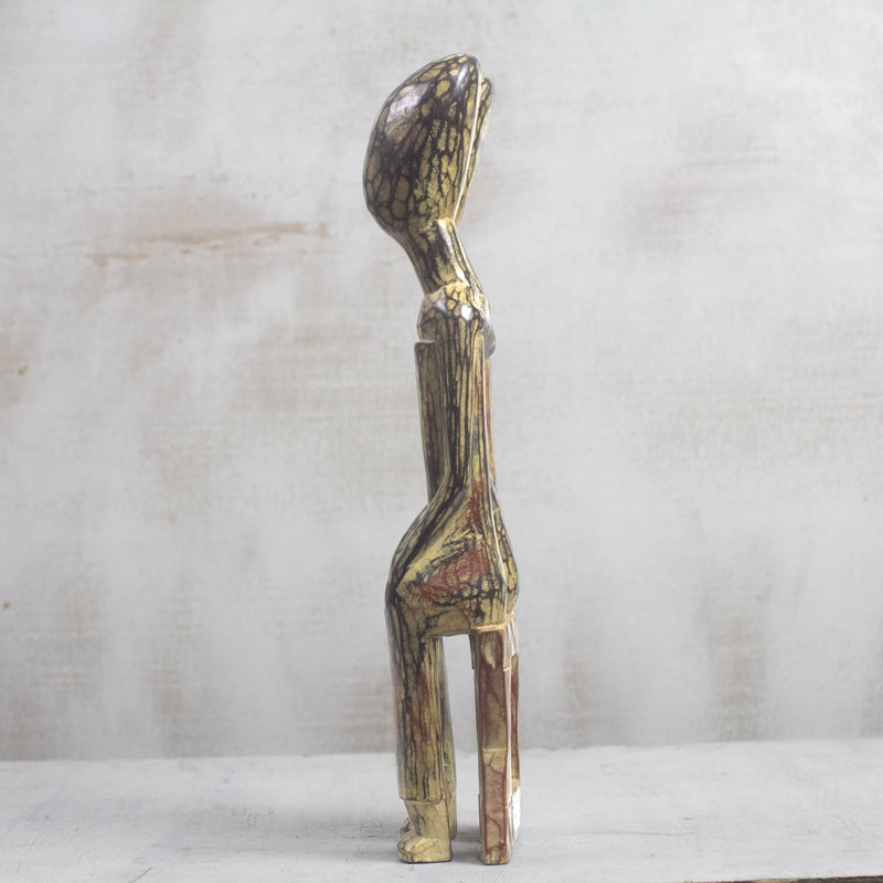 Desmon Figurines & Sculptures