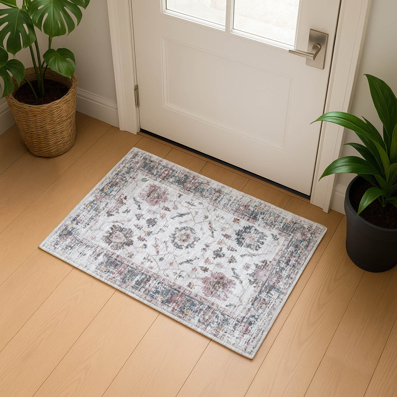 Premium Machine Washable Pirtle Border Rug, Rectangle 1'8" x 2'6"