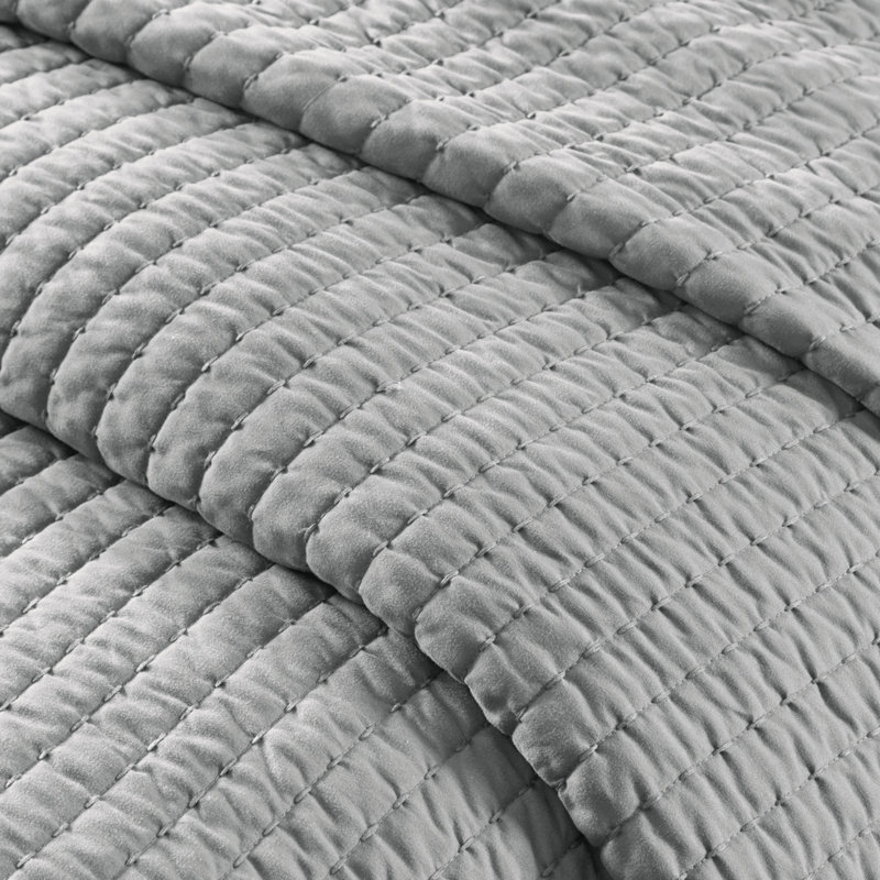 3 Piece Quilt Set Grey King/Cal King