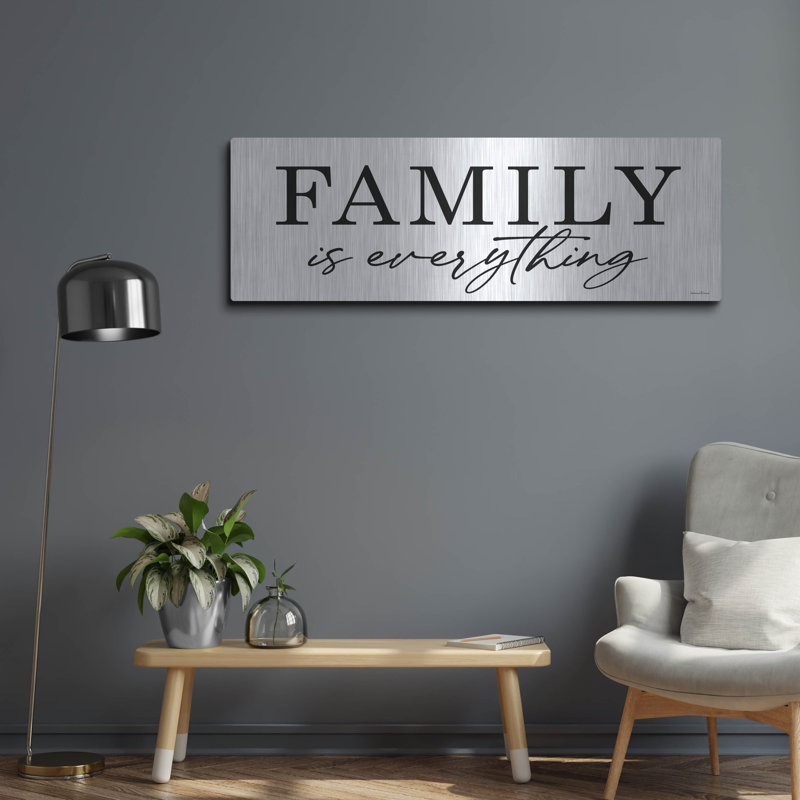 «Family is Tout» par lettrage et lignes, art mural en métal, H 16 po x l 48 po