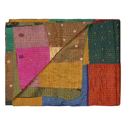 Couverture en patchwork de soie Kantha