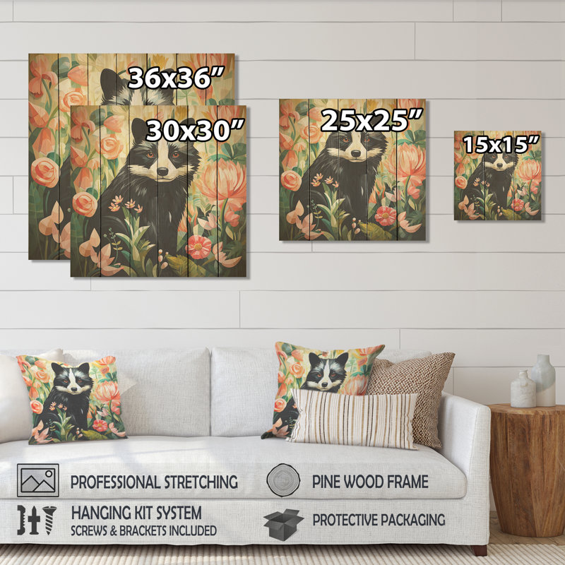 «Black Playful Skunk Floral Meadows II» - imprimé mouffette sur bois, H 25 po x l 25 po