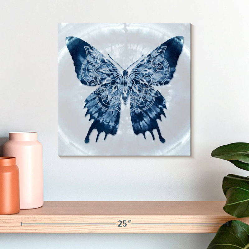 Mandala de rois papillon indigo Batik, H 16 po x l 16 po