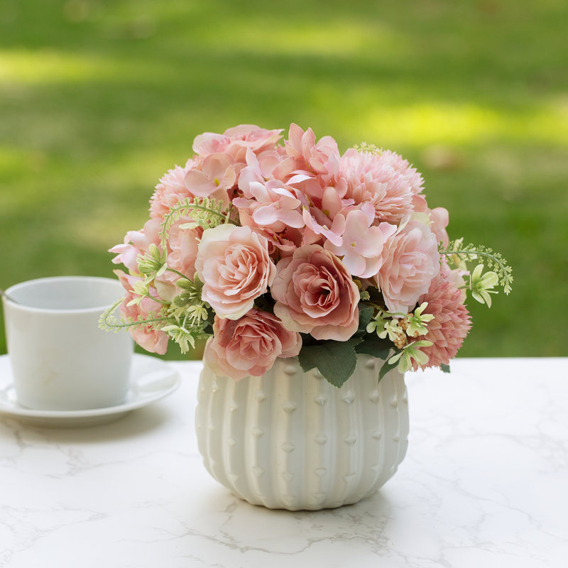 Arrangement floral mixte en pot, Rose
