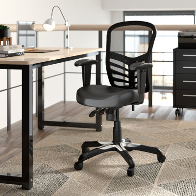 Chaise de bureau Articulée en filet avec siège en vinyle noir entièrement réglable par Modway