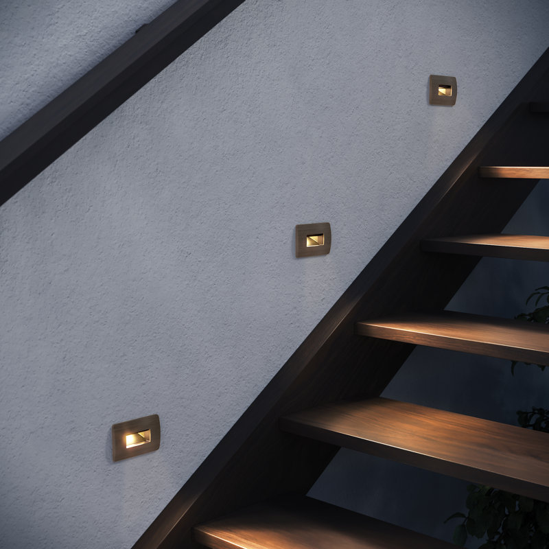 Luna Low Voltage LED Step Light, Bronze