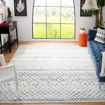 Servin 700 Performance Geometric Rug
