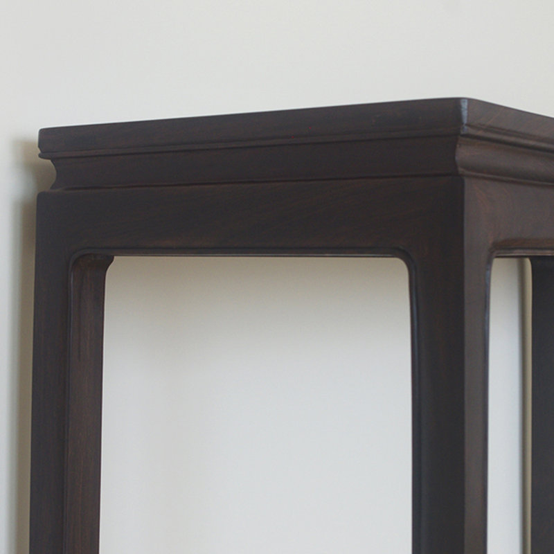 Console noire, H 32,3 po x l 50,4 po x P 15,7 po