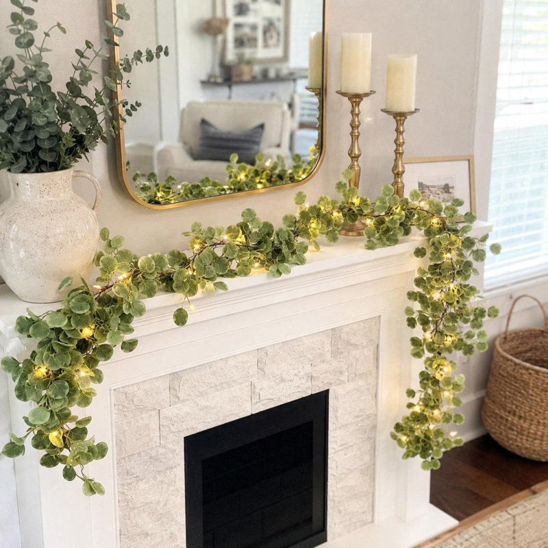 Paquet de 2 guirlandes d'eucalyptus artificiel éclairé 6,2 pi, lot de 2 vignes chaudes de verdure à DEL pour le mariage, la maison et la décoration murale