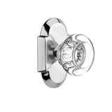 Cottage Plate with Round Clear Crystal Door Knob