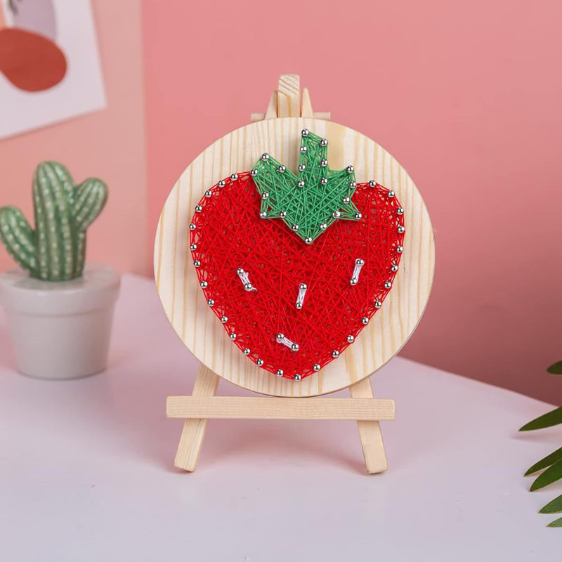 Ensemble de bricolage à cordes avec support - fraise. Trousse d'artisanat Wizardi F07-M12-1-DHAA28296