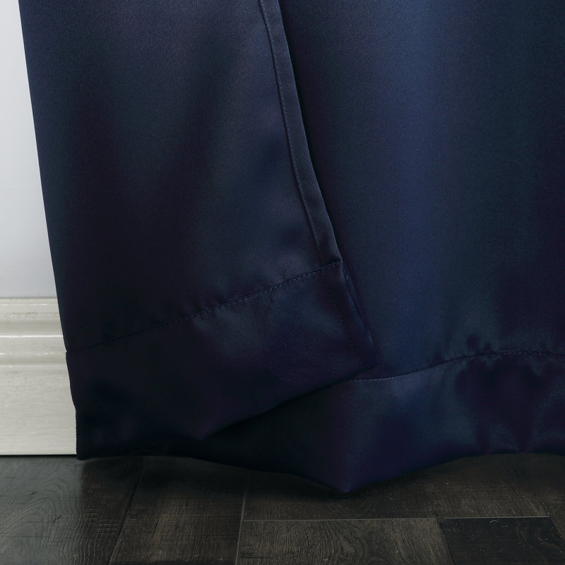 Panneau de rideau occultant thermique à œillets Wayfair Basics® Dorcia, Marine, l 40 po x L 84 po