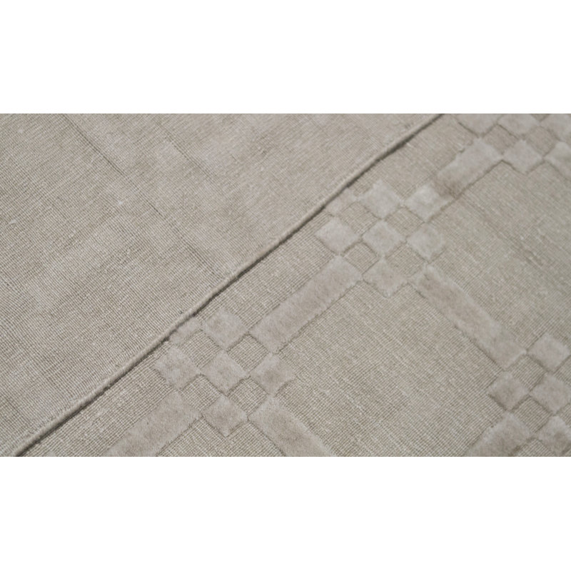 Wool Geometric Area Rug in Beige, Rectangle 4'2" x 6'2"