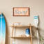 «Kona Coast» par Reyn Spooner, art mural encadré typographique floral