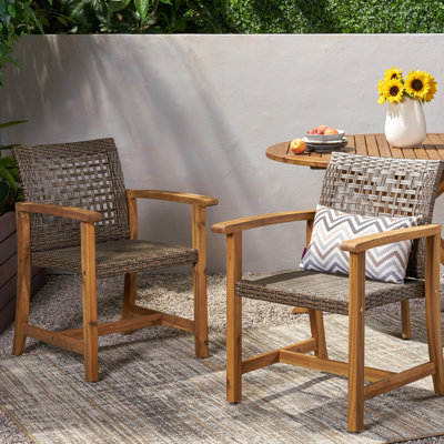 2 chaises de salle à manger en bois - Dimensions : 67 cm (largeur) x 60 cm (profondeur) x 88 cm (hauteur) - Couleur : brun - Design moderne
