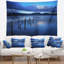 Tapisserie paysage marin bleu foncé avec jetée-28505004