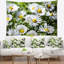 Arrière-plan en polyester avec tapisserie à fleurs avec accessoires suspendus inclus-28489476