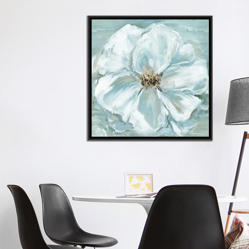 « blue becomin’beauté ii », impression sur toile, H 37 po x l 37 po x P 1,5 po, Toile avec cadre noir