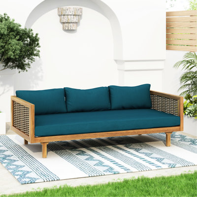 Lit de jour en bois à 3 places avec coussins et siège à lattes d'eau et design l 67,5 po x P 32 po H 24,91 po, dossier à lattes 67,12 x 32,52 x 24,91