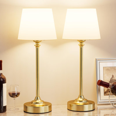 Can a Standard Desk Lamp Handle 120 Volts: Safety & Tips Explained