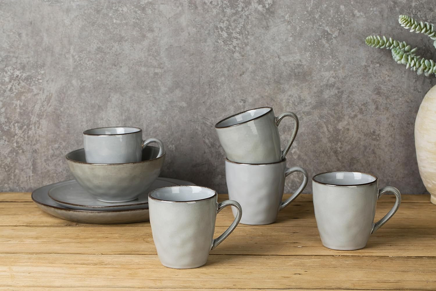 Leny Round Stoneware Mug, Gray