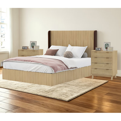 Ensemble de chambre à coucher 3 pièces, 1 très grand lit avec tête de lit haute à oreilles et 2 commodes à 4 tiroirs