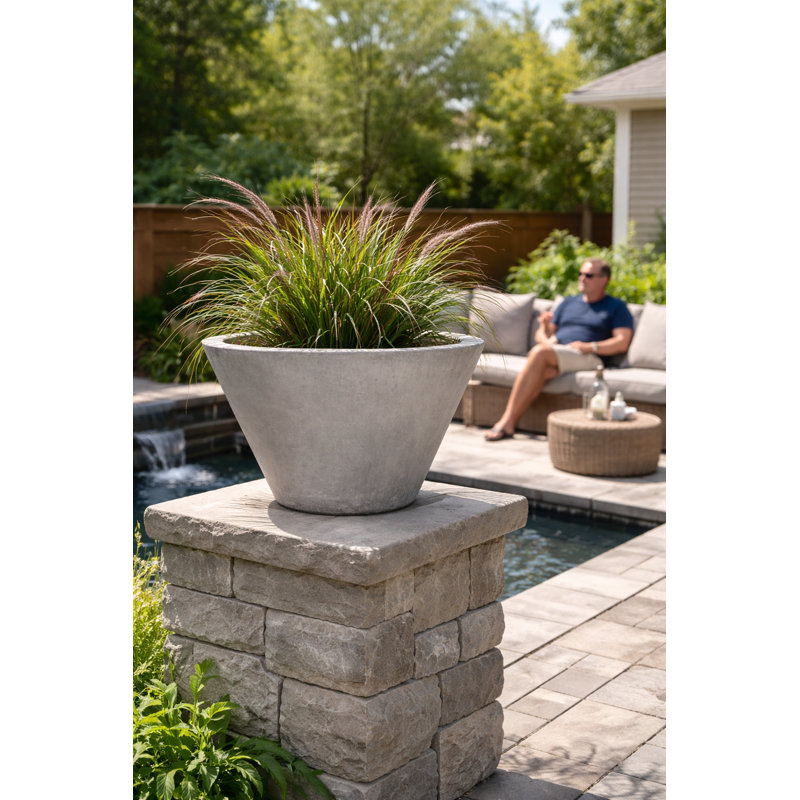 Jardinière 34,5 po Strobile - Finition naturelle - Gris