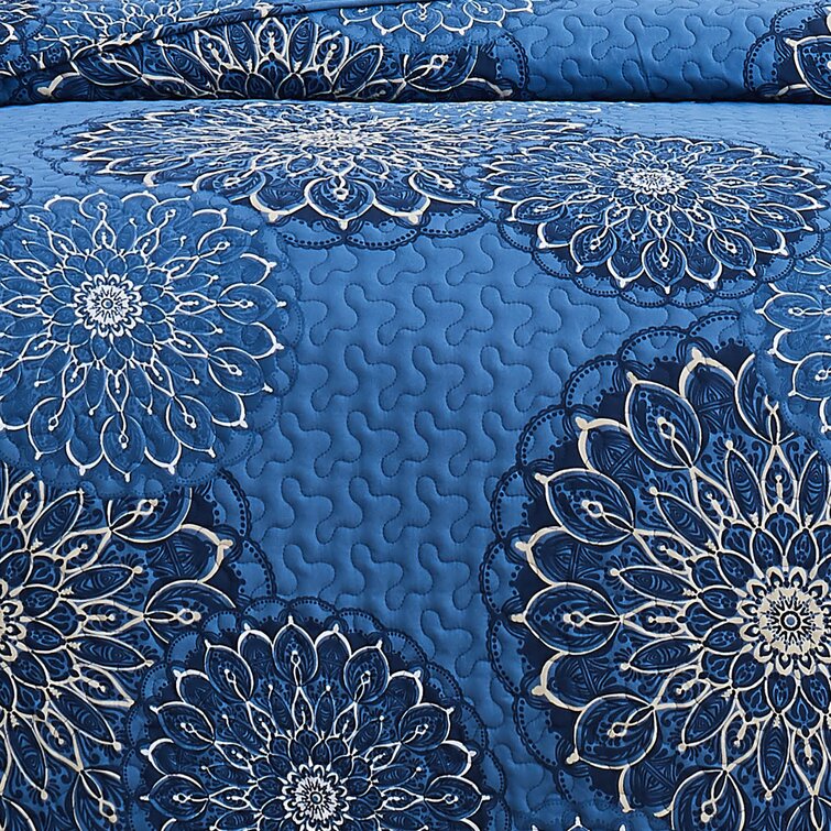 Jamarion Reversible Quilt Set