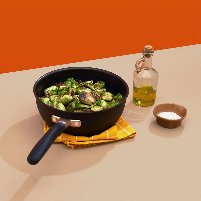 Meyer Accent induction Hob Pan 22cm/2.8 Litres Saucier Pan - Stackable Saucier, Anti Spill Shape, Black, Aluminium & Non Stick