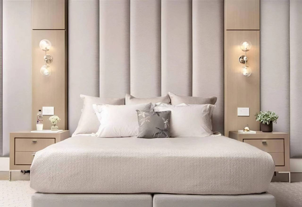 Set a European style bed. Duvet cover, 2 shams & bonus fitted sheet, 100% cotton