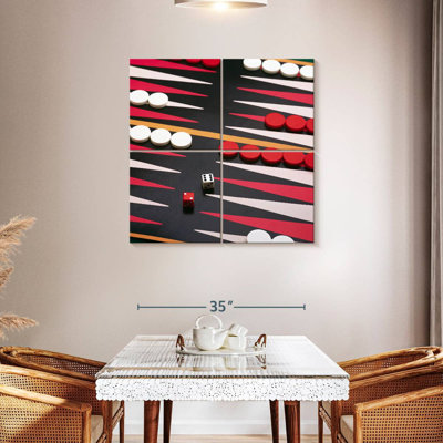 Senne Playing Backgammon