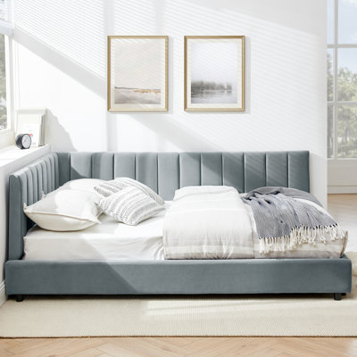 Lit double en velours gris de style Mid-Century rembourré avec une structure stable pour un format de maison confortable