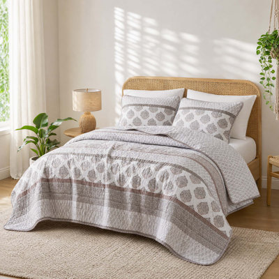3-Piece Full/Queen Cotton Reversible Quilt Set, Blanket Stitch Detail, Clay