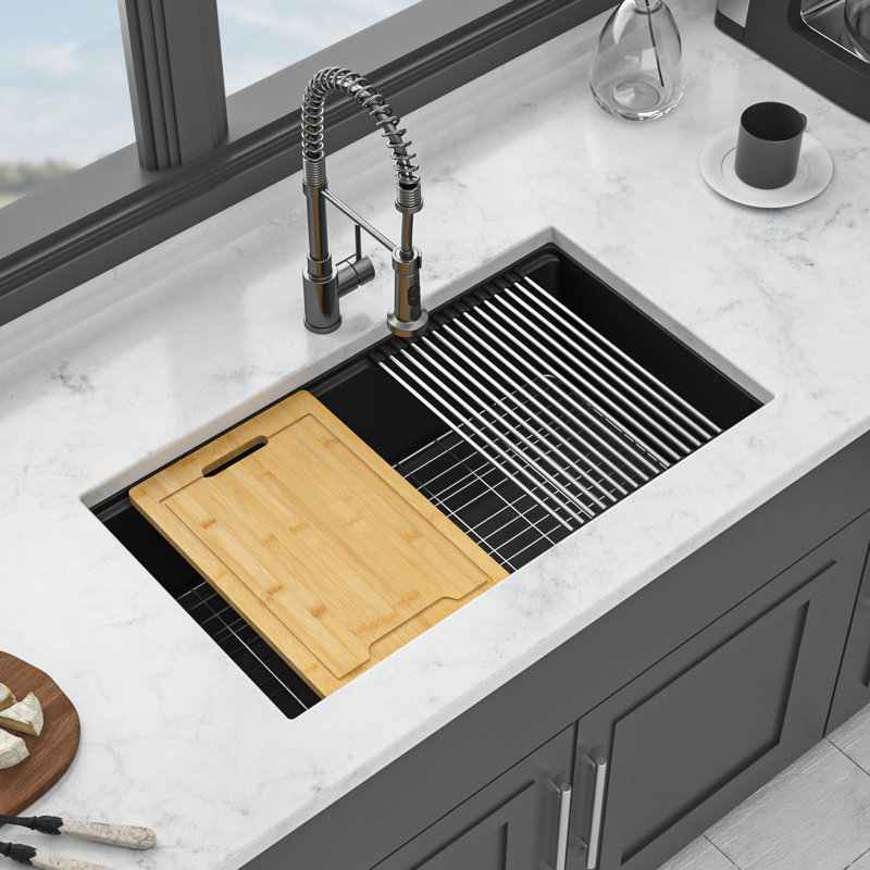 Évier de cuisine 32 x 19 po à comptoir en quartz noir, matériau de haute qualité, coins arrondis pour un nettoyage simple, réduit les vibrations, est livré avec des crépines et un support de séchage en
