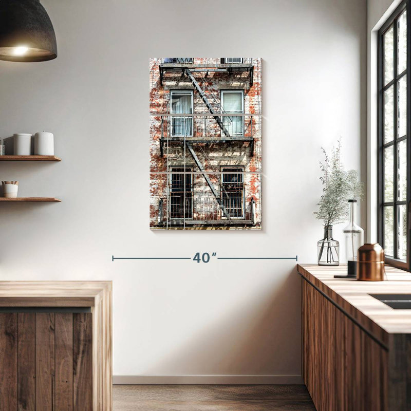 Escalier de secours, H 38 po x l 24 po