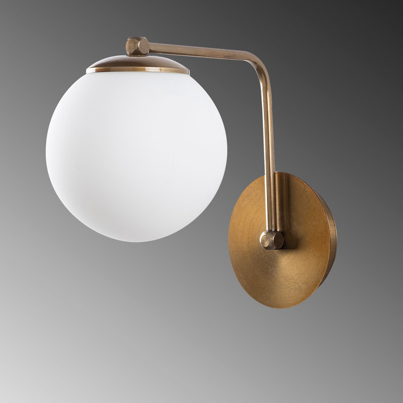 Taliha Armed Sconce