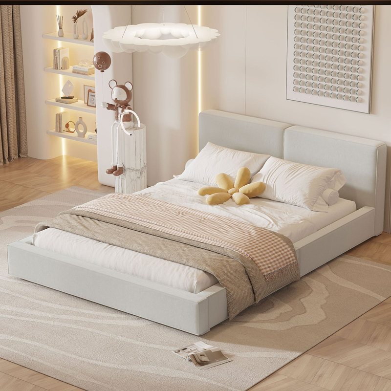 Grand lit plateforme tapissier en velours, Beige
