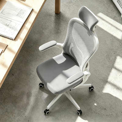 Chaise de travail ergonomique à dossier haut en filet avec appui-tête réglable, soutien lombaire, accoudoirs rembourrés et siège en mousse épaisse