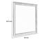 Structure en bois carrée miroir avec détails de grain, gris foncé et argent