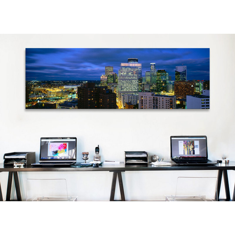 Bâtiments éclairés à duskminneapolis, minnesota, états-unis-reproduction sur toile tendue, H 20 po x l 60 po x P 1,5 po