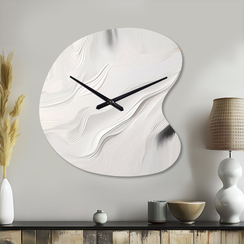 Horloge asymétrique en métal blanc et gris avec ondulations de pierre V, Grand