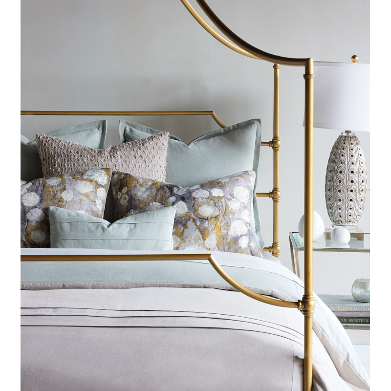 Evangeline Square Pillow Cover & Insert, 24"H x 24"W