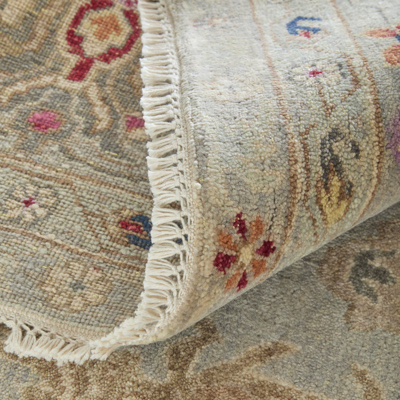 Bhatia Traditional Oriental Gray Area Rug, Rectangle 2' x 3'