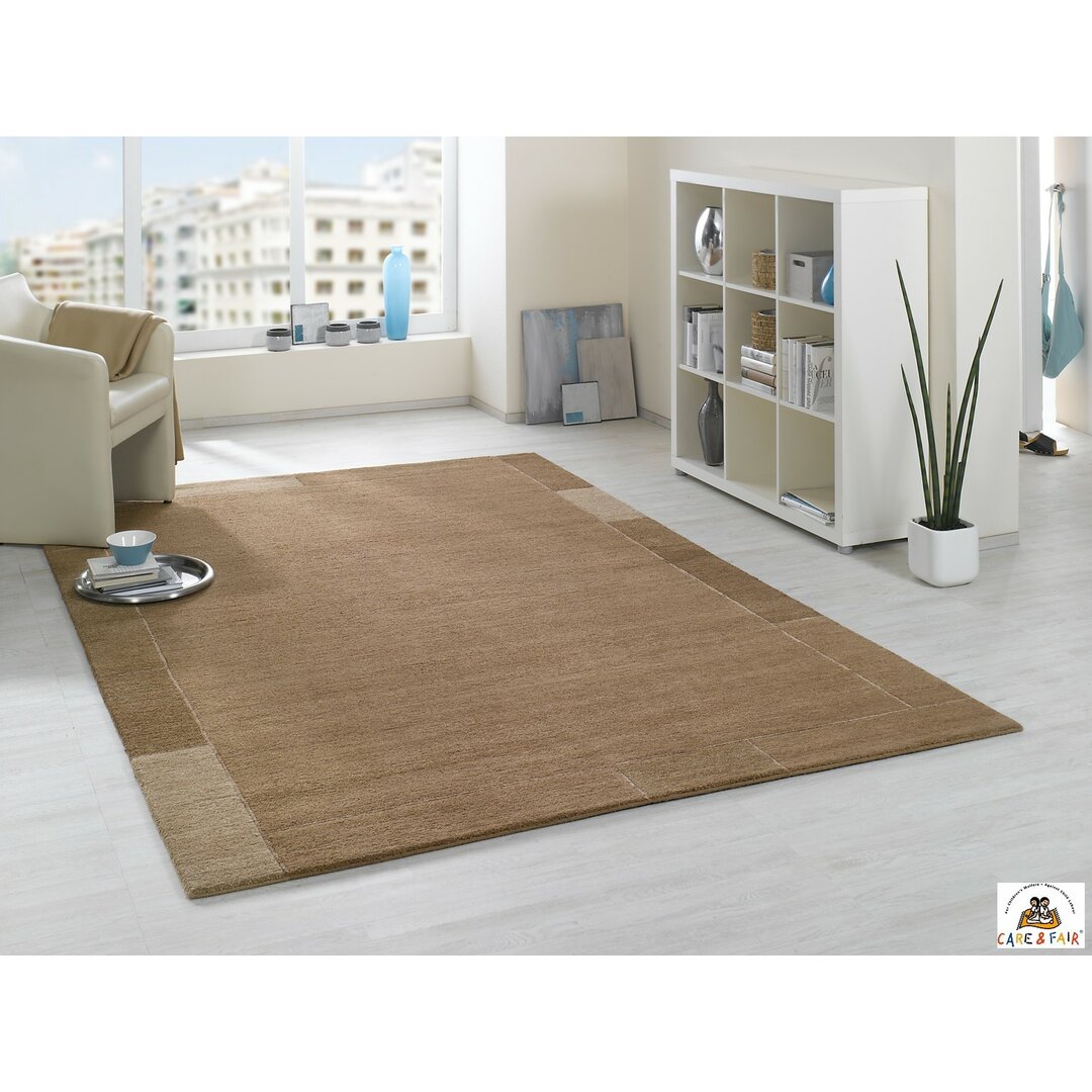 Handgefertigter Teppich Kyla in Beige