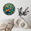 Cadran de l'horloge avec des poissons koi qui nagent