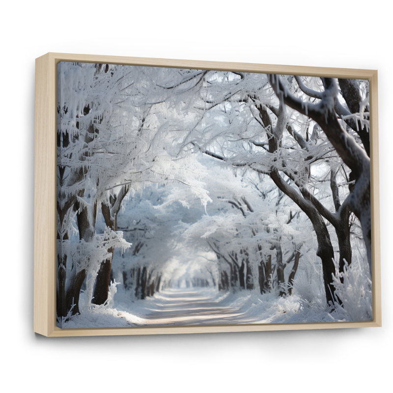 Winter Frosty Forest I, reproduction d'art sur toile, H 34 po x l 44 po x P 1,5 po, Cadre naturel flottant
