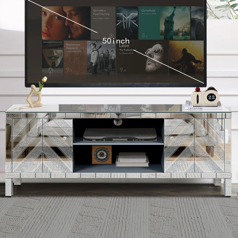 Meuble audio-vidéo 47 po avec portes en verre Diamond, 47"
